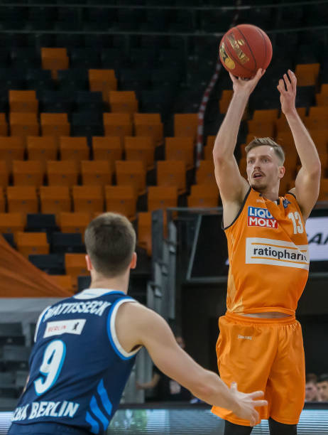 这使得他们 这使得他们