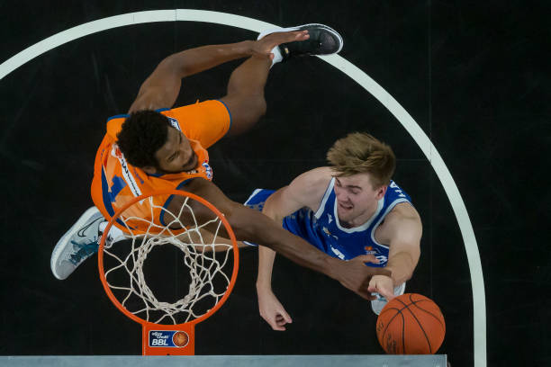 中频繁出现 中频繁出现