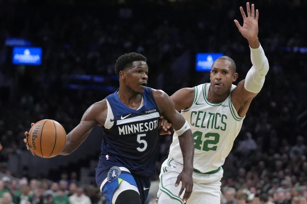 新疆队中多 新疆队中多